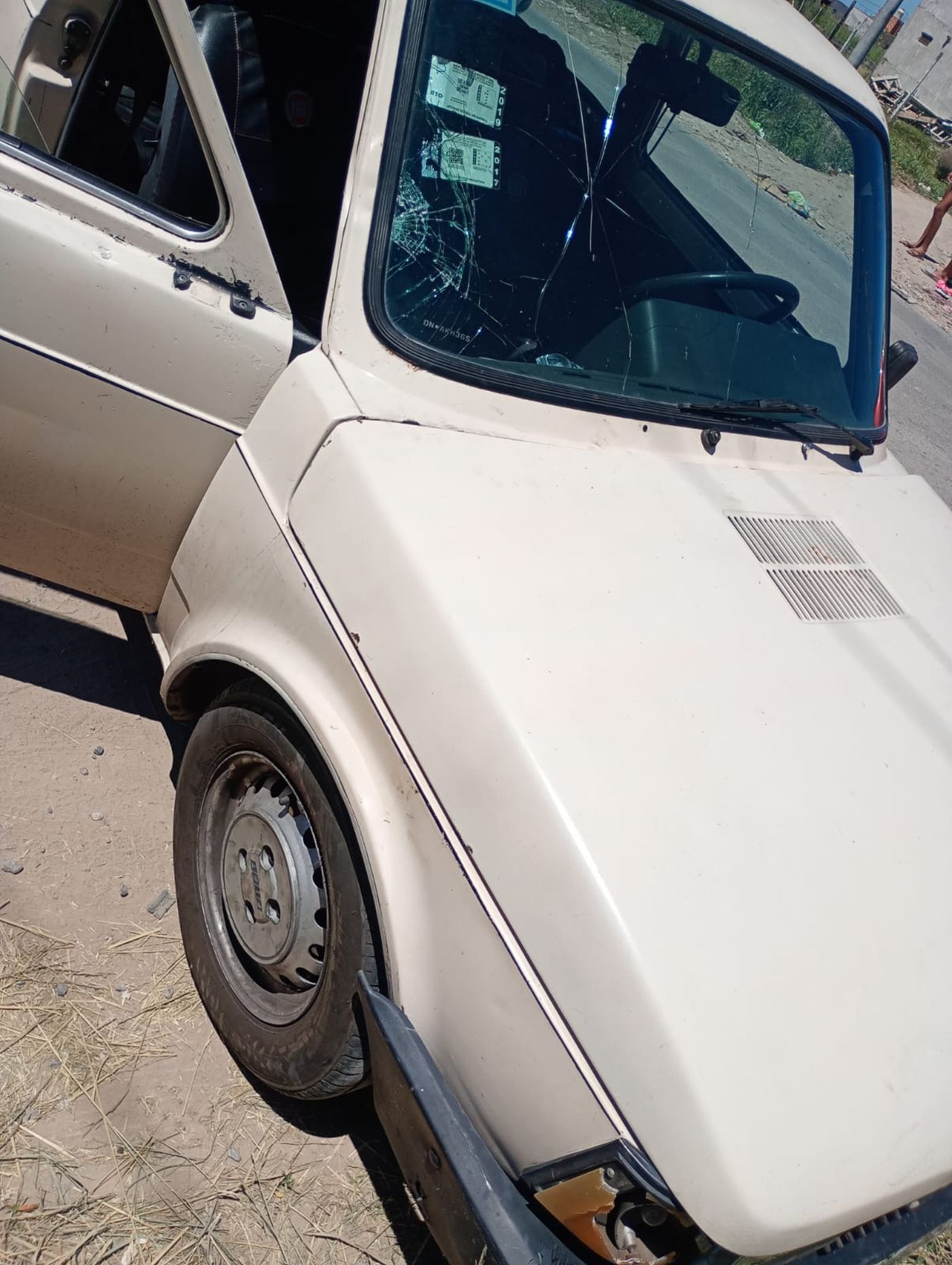 El Fiat 147 involucrado en el accidente que tuvo como víctima a una nena de La Plata.