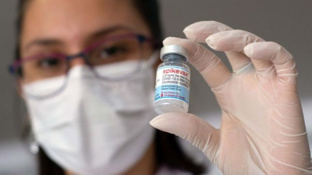 autorizan el uso de las vacunas vencidas contra el covid-19: ¿que riesgos hay?