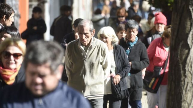 ¿cuando se pagan y de cuanto son los bonos que cobraran jubilados y pensionados de anses?