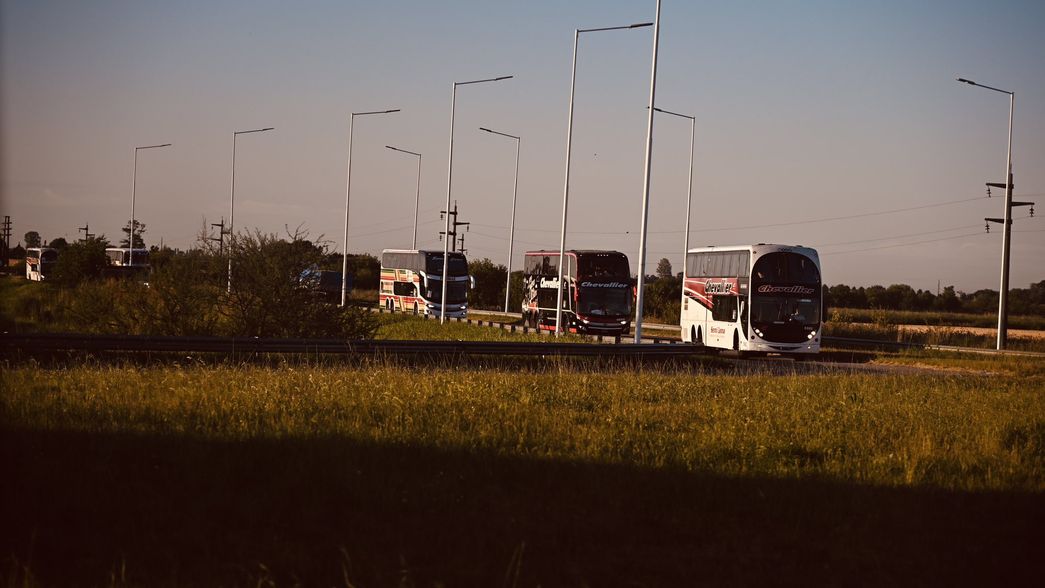 El mensaje de Estudiantes tras el choque y la vuelta a la ruta hacia Santiago del Estero