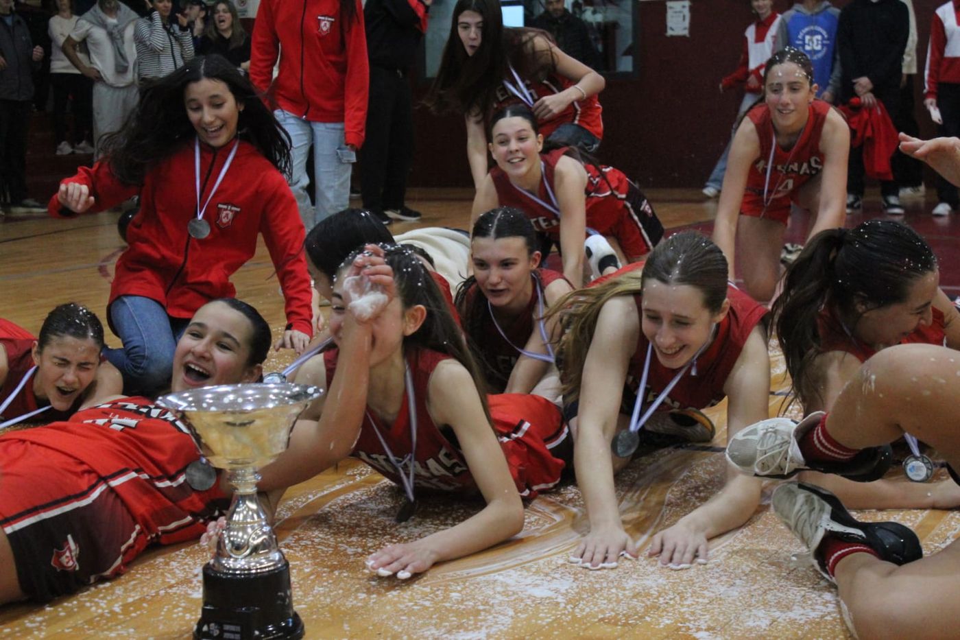 Los festejos del Club Atenas