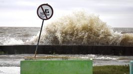 fueron a pescar al rio de la plata, quedaron atrapados y los rescataron tras mas de un dia