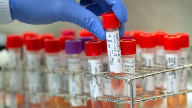 ¿cuales son las variantes que mas afectan a las personas vacunadas contra el covid-19?