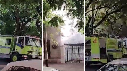 Humo y tensión en pleno centro de La Plata por el incendio de una casa que encendió alarmas
