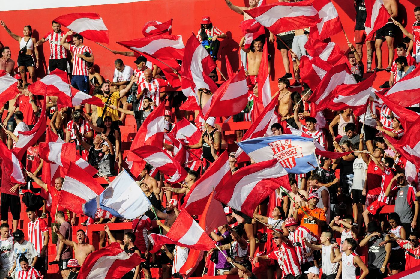 Estudiantes Sarmiento de La Banda Hinchas Santa Fe 3.jpg