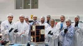 el equipo que desarrollo atenea fue distinguido por la unlp tras el despegue del satelite a la luna el equipo que desarrollo atenea fue distinguido por la unlp tras el despegue del satelite a la luna