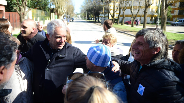 julio alak cerro campana en los barrios de la plata y llega al centro con un acto final