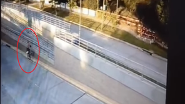 revelan que el ciclista que sufrio un insolito accidente en la plata se encuentra en estado critico revelan que el ciclista que sufrio un insolito accidente en la plata se encuentra en estado critico