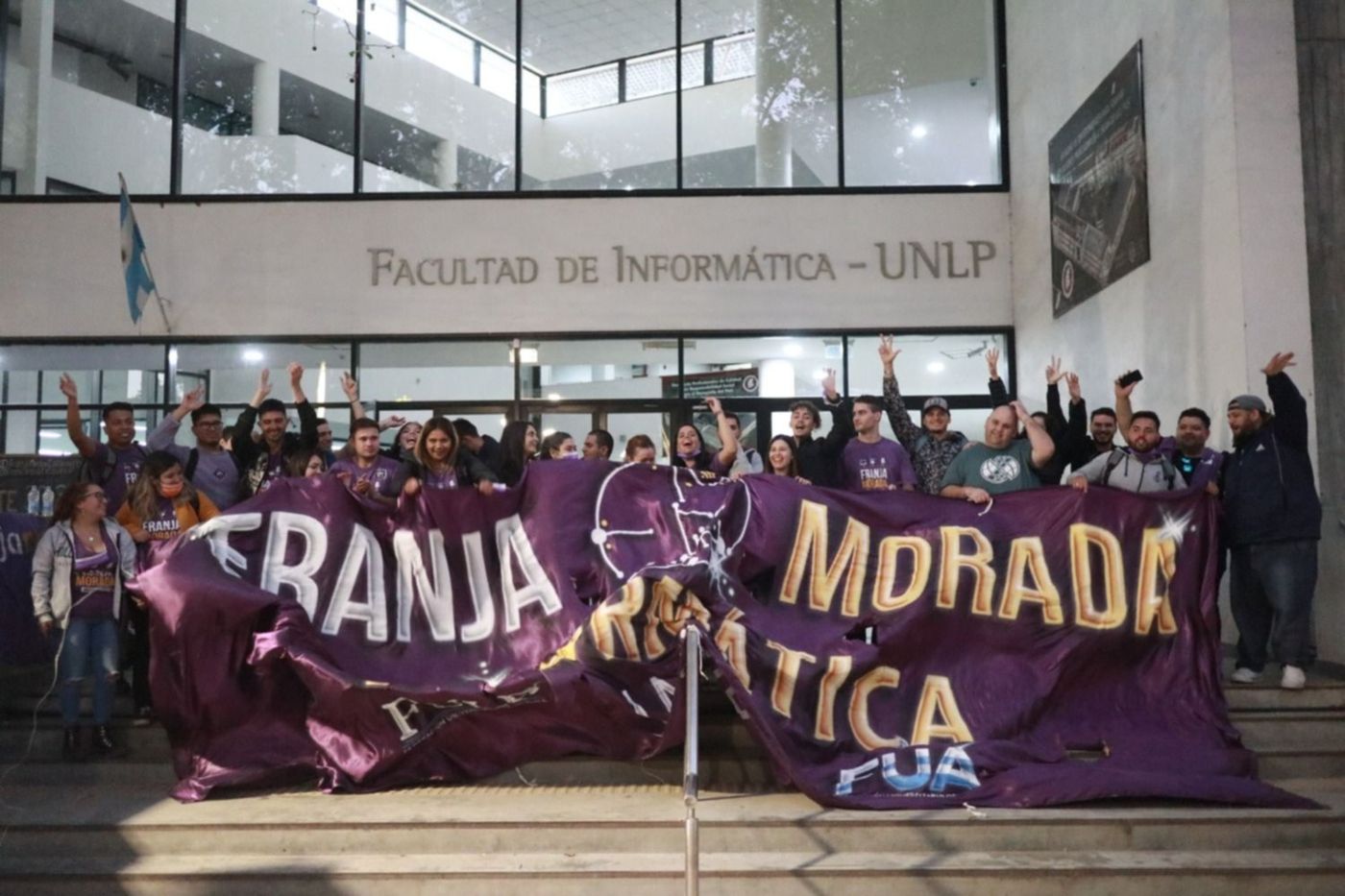 Franja Morada busca retener la conducción de 10 centros de estudiantes. Franja Morada busca retener la conducción de 10 centros de estudiantes.