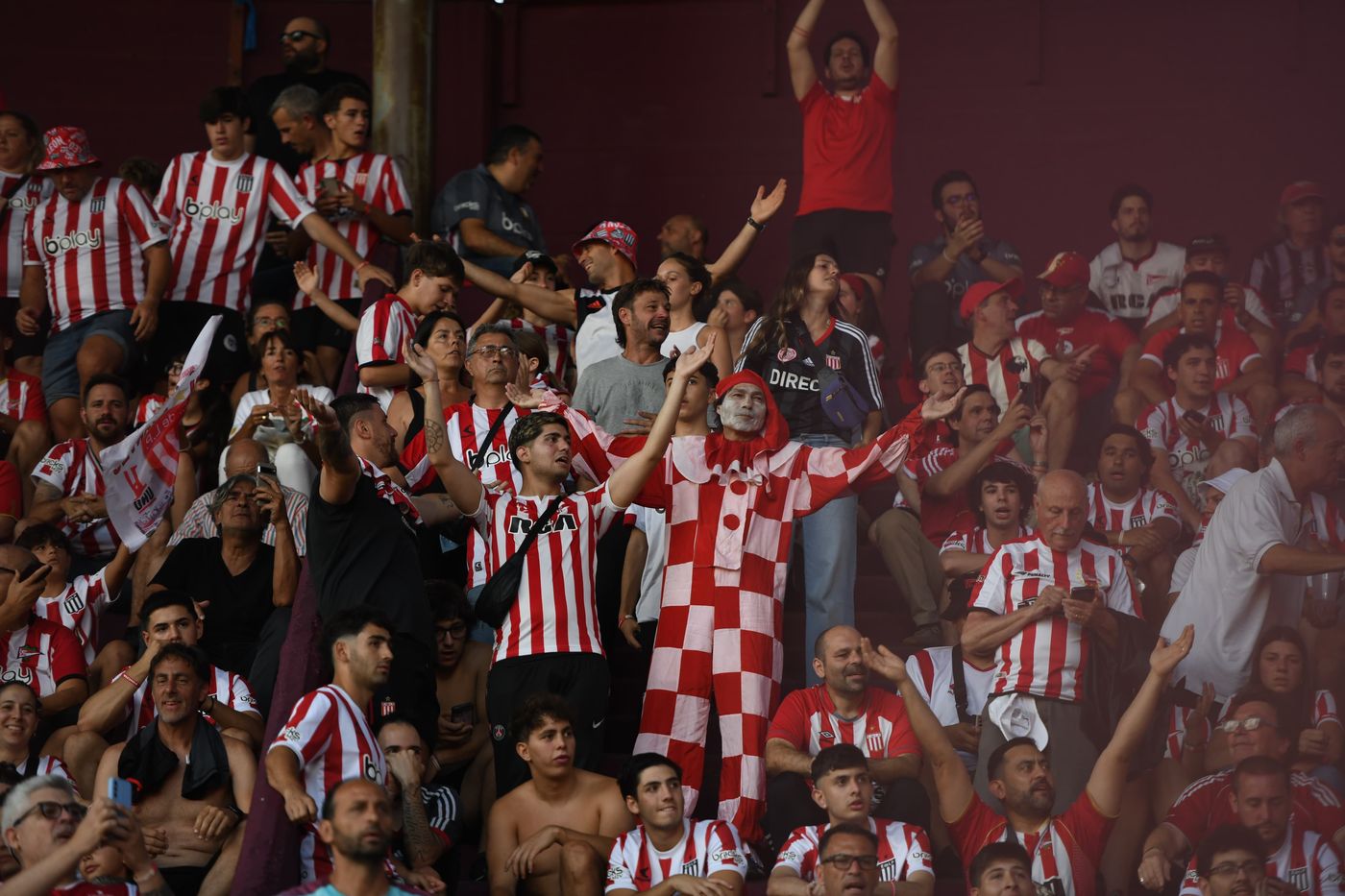 Hinchada Estudiantes Copa Argentina 4.jpeg