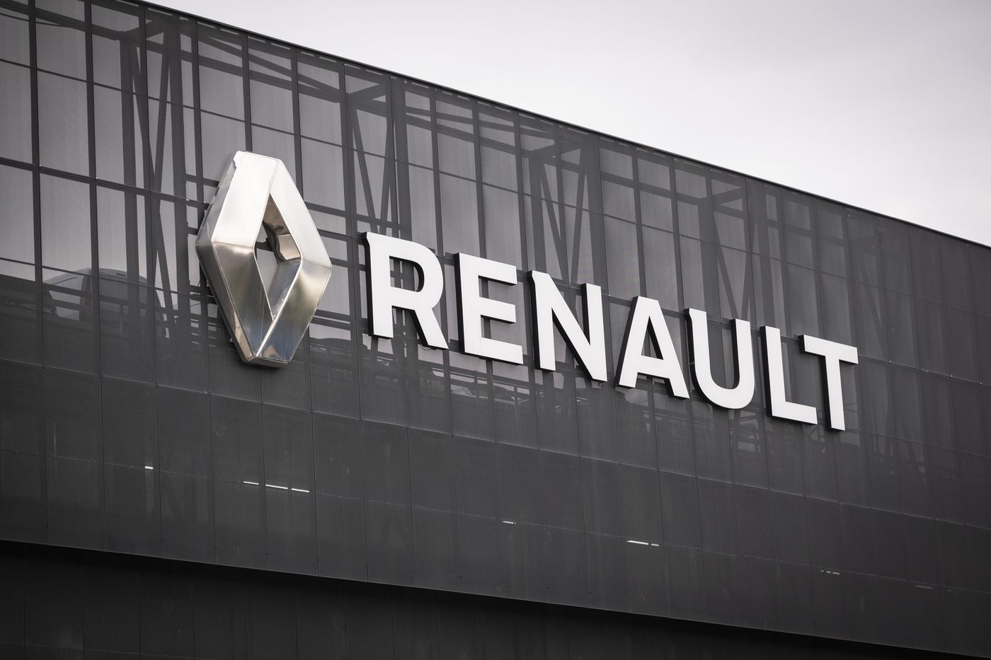 Renault (5).jpeg