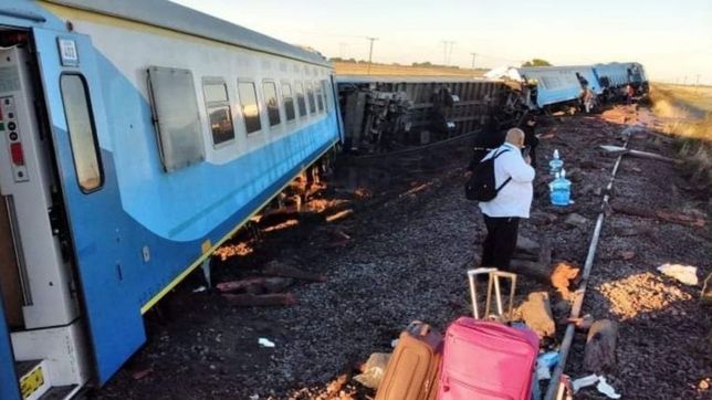 descarrilo un tren con casi 500 pasajeros y algunas personas resultaron heridas