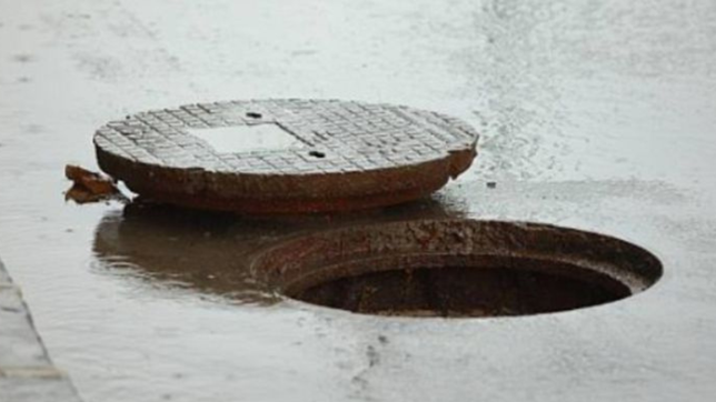 entraron por una alcantarilla para robar cables bajo tierra en la plata