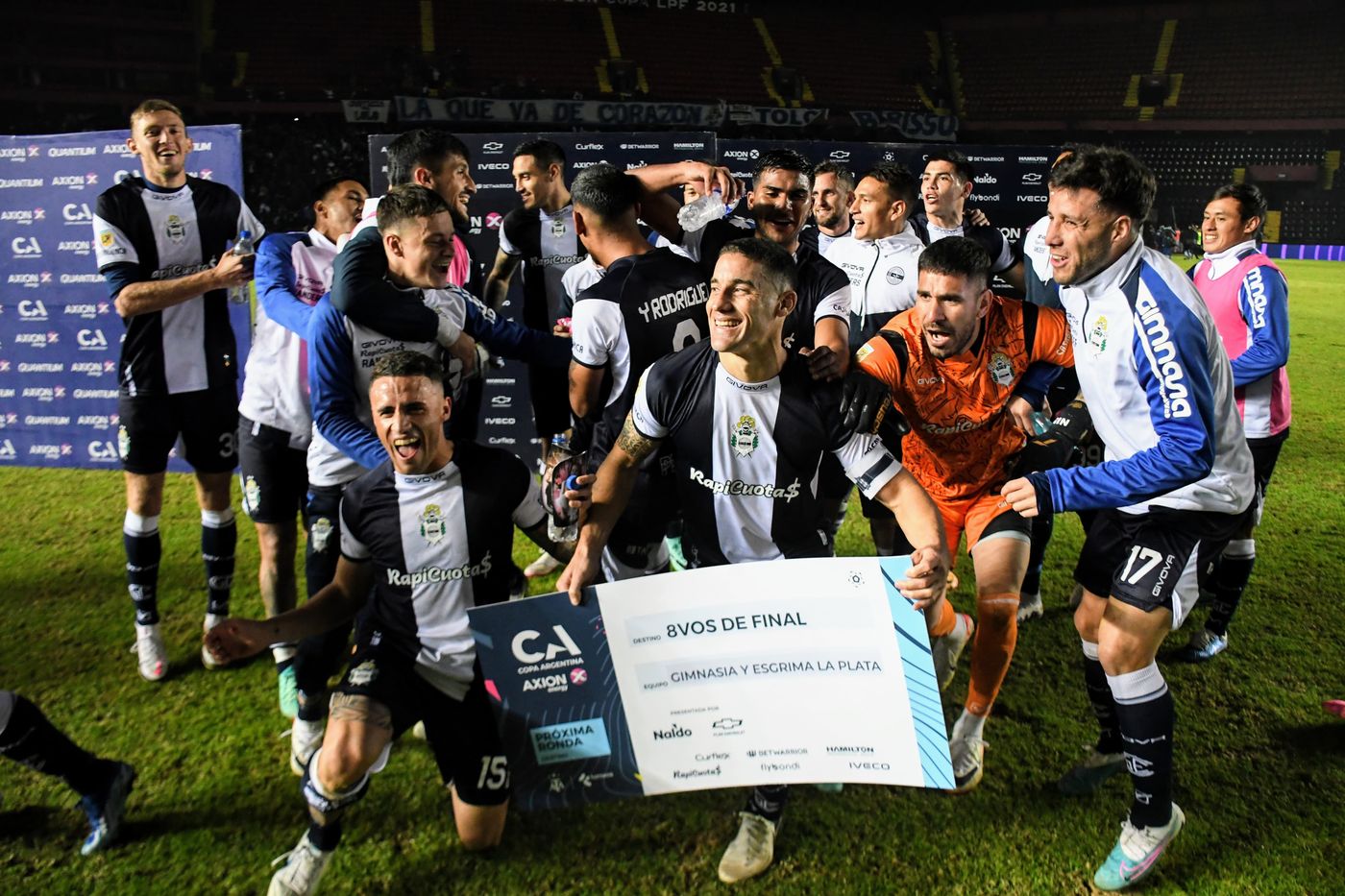 Gimnasia se llevó de Santa Fe un cheque válido por 13.893.175 pesos por pasar a octavos de final.