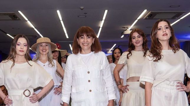 la comunidad paraguaya presenta la primera edicion de la nande feria