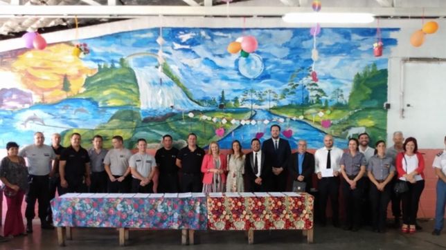 aprendio herreria en una carcel de la plata, consiguio trabajo al salir y alento a otros presos a capacitarse