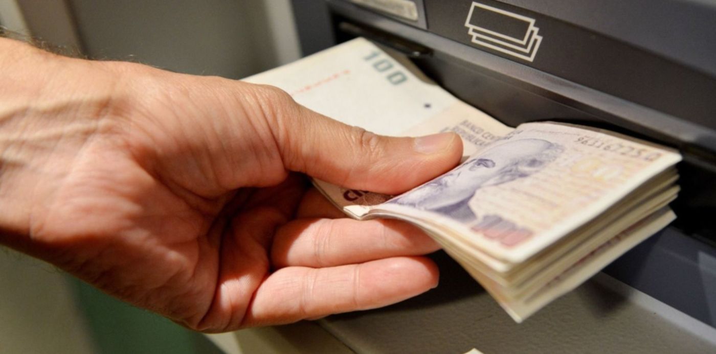 Aguinaldo.jpg?x=7&y=150&width=1487&height=743&rotate=0&scaleX=1&scaleY=1&ow=1500&oh=1000&&cw=1920&ch=950