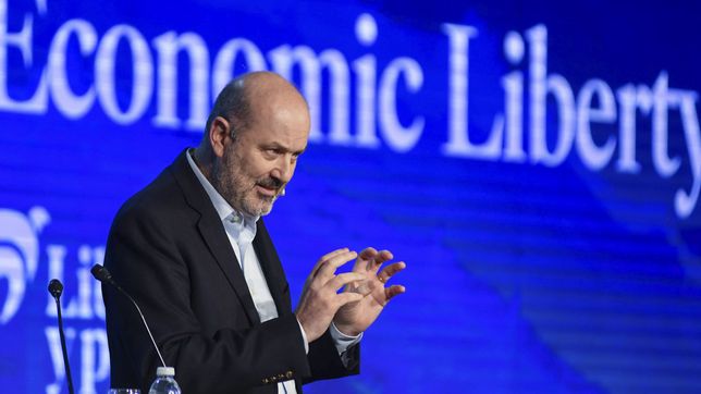 sturzenegger denuncio beneficios arbitrales para barracas central en la previa de gimnasia