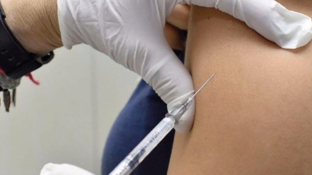 ¿quienes seran vacunados con las 400 mil vacunas que llegaran a la provincia?