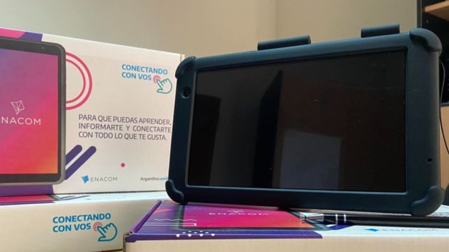 el gobierno entrega tablets gratis en enero: ¿quienes pueden recibirlas y como anotarse?