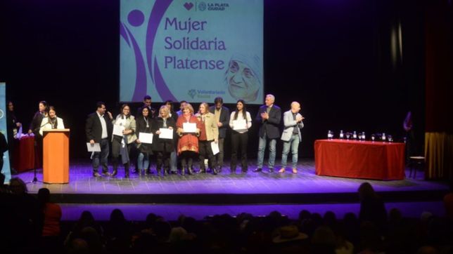 una por una, las mujeres solidarias que fueron distinguidas en la plata