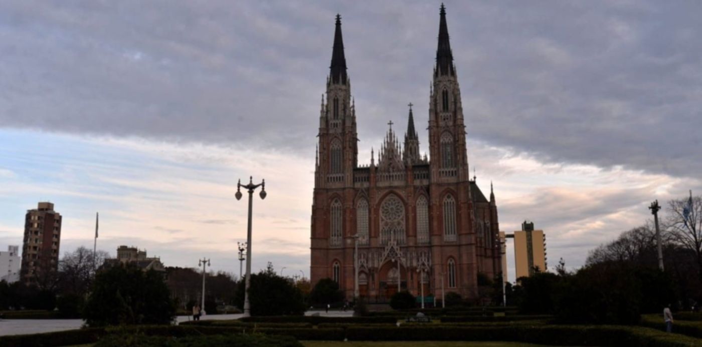 1592430086374.jpeg?x=3&y=117&width=1232&height=616&rotate=0&scaleX=1&scaleY=1&ow=1232&oh=820&&cw=1920&ch=950