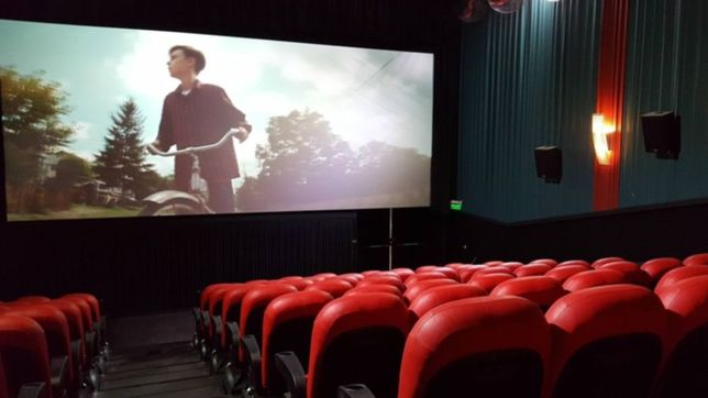 con las salas cerradas, estrenan una pelicula argentina a traves de cine.ar