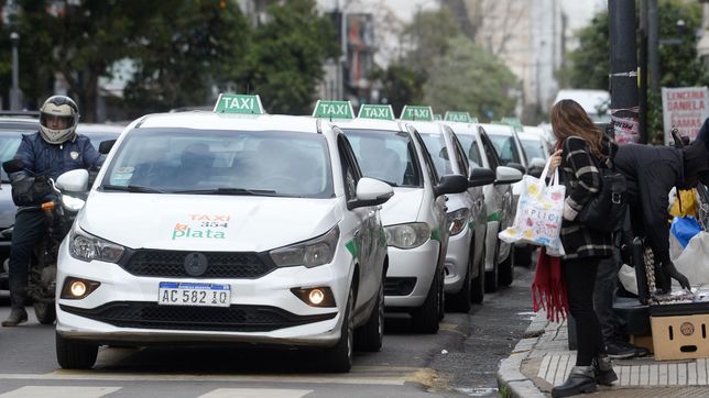 aumentaron la ficha y la bajada de bandera y viajar en taxi en la plata ya es mas caro