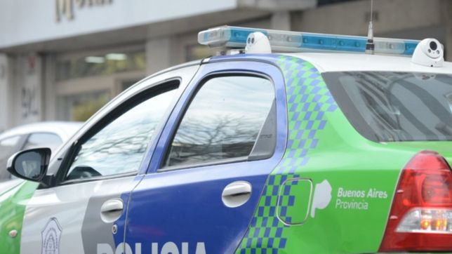 ataron a una familia en villa castells, los golpearon y los detuvieron en tolosa