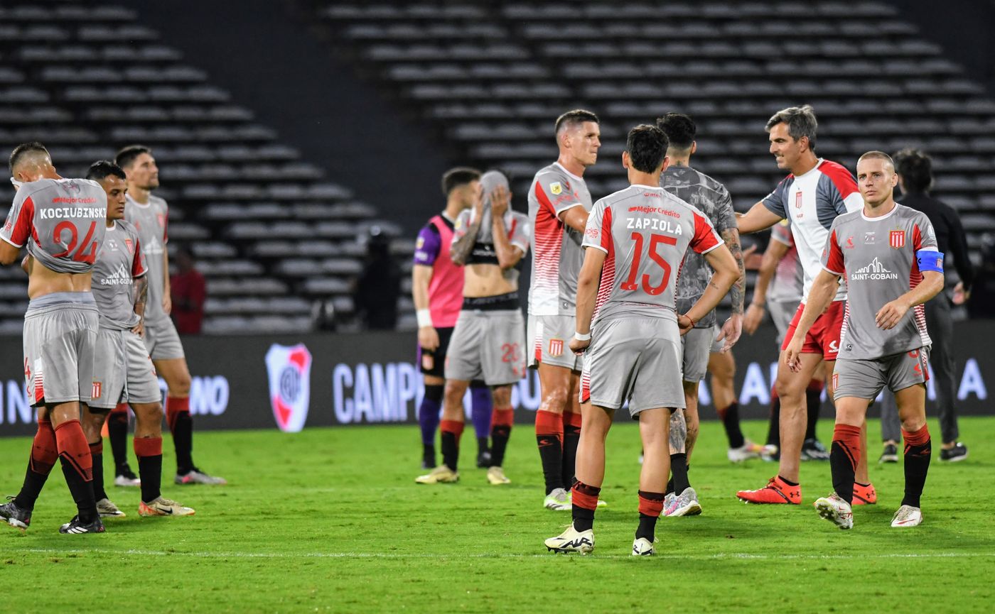 Estudiantes River derrota.jpg