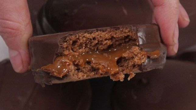 alerta: prohiben la venta de alfajores, turrones y galletitas nevares