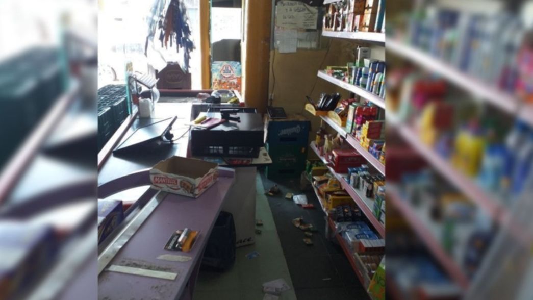 Entraron a un supermercado, causaron destrozos y se llevaron una caja fuerte
