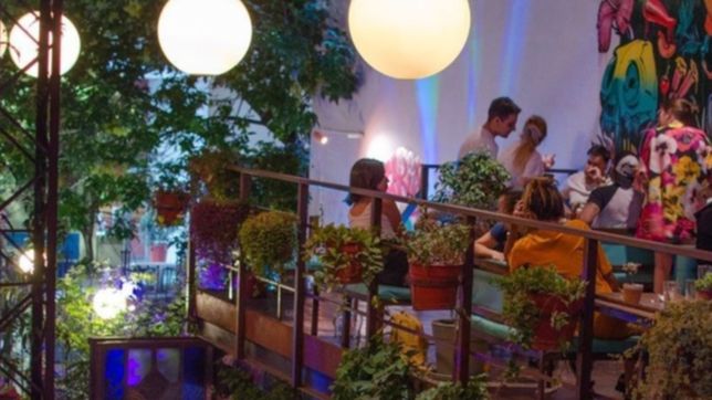 fiesta de sabores y colores: reabre miraflores con una nueva propuesta en la plata