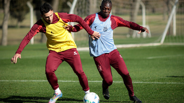 un jugador del pincha esta en duda y dominguez lo espera para el clasico platense