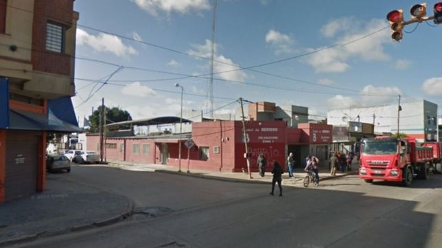 atacaron una delegacion municipal de berisso y causaron destrozos