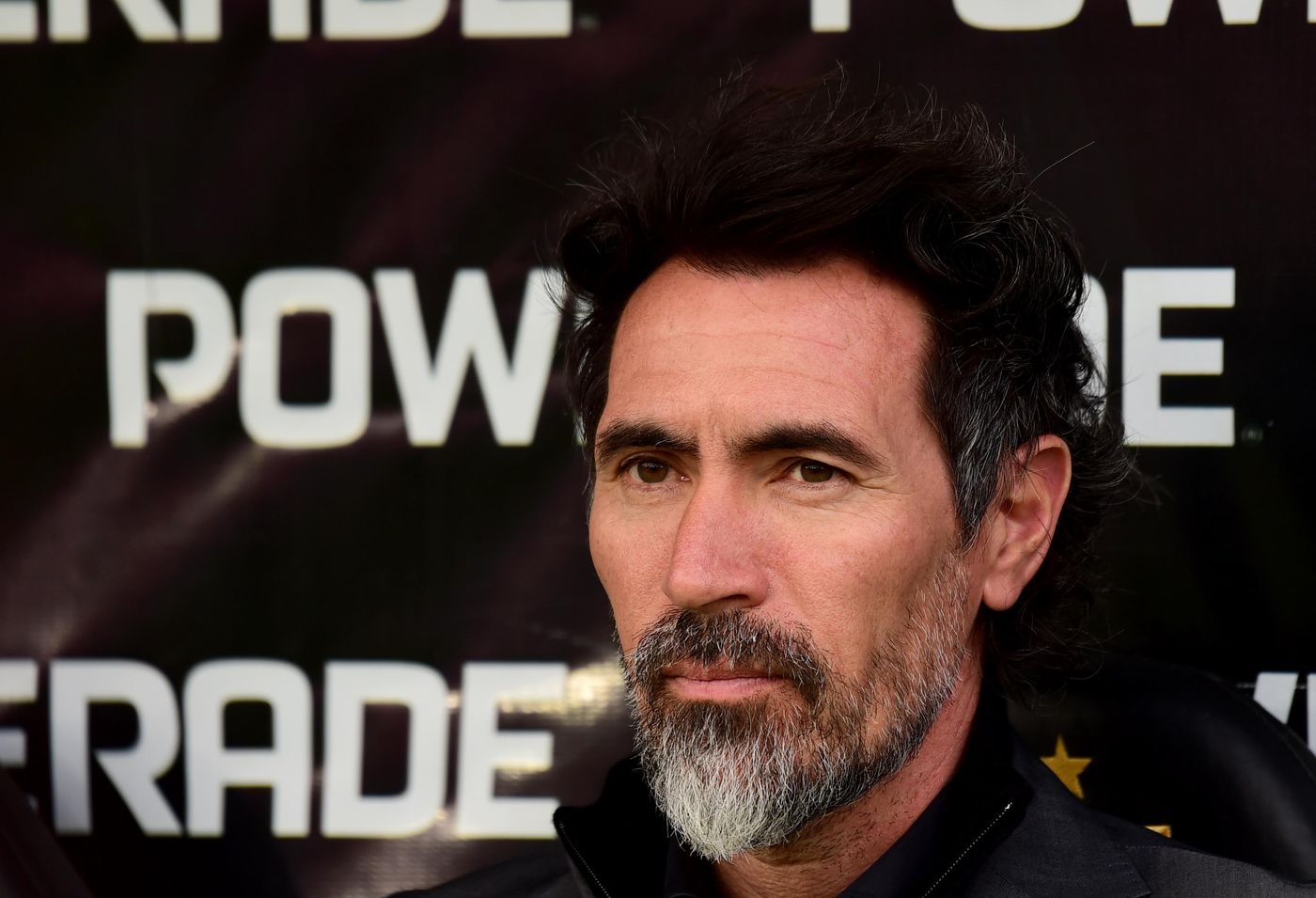 Estudiantes Gimnasia Clásico platense Eduardo Domínguez (1).JPG