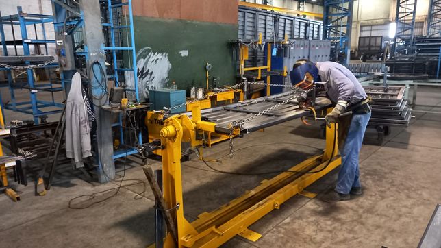 el gobierno quitara los subsidios de las tarifas de luz a comercios, industrias y pymes