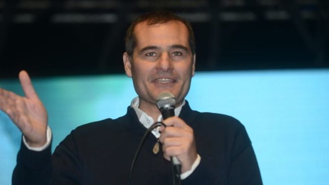 guillermo escudero presento su lista de precandidatos a concejales