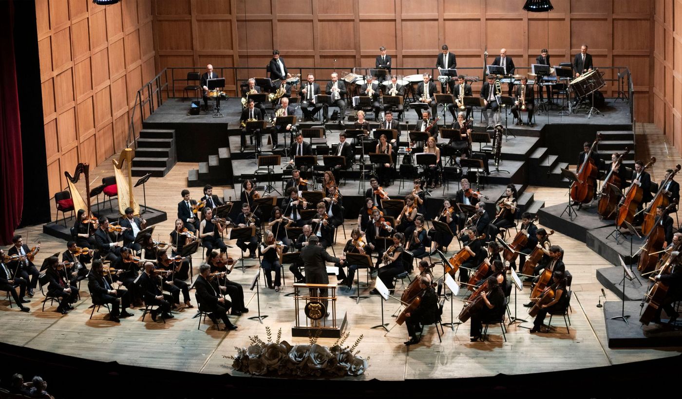 orquesta estable teatro argentino.jpg