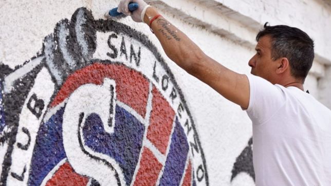 jornada para reparar clubes de barrio y juntar firmas para el uso de energias renovables