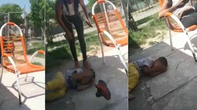 imputaron a la mujer que fue filmada mientras golpeaba brutalmente a su hijo de dos anos