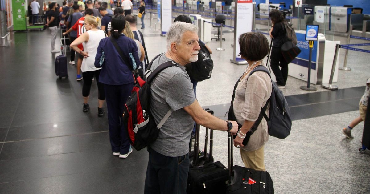 Cancelarán y reprogramarán vuelos durante 18 días por un paro de controladores aéreos