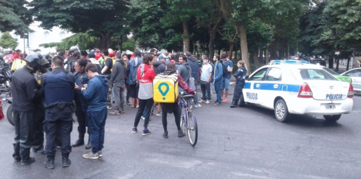 1542482786922.jpeg?x=5&height=636&rotate=0&scaleY=1&ow=1280&y=96&width=1272&scaleX=1&oh=768&&cw=1920&ch=950