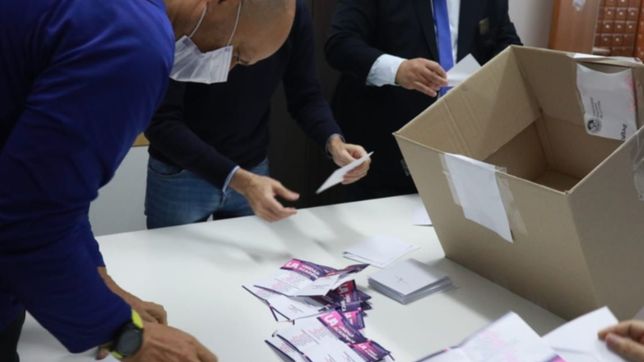 los oficialismos se impusieron en las elecciones de profesores de la unlp