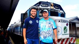 la historia de los maquinistas que llevaron toneladas de esperanza en el tren solidario