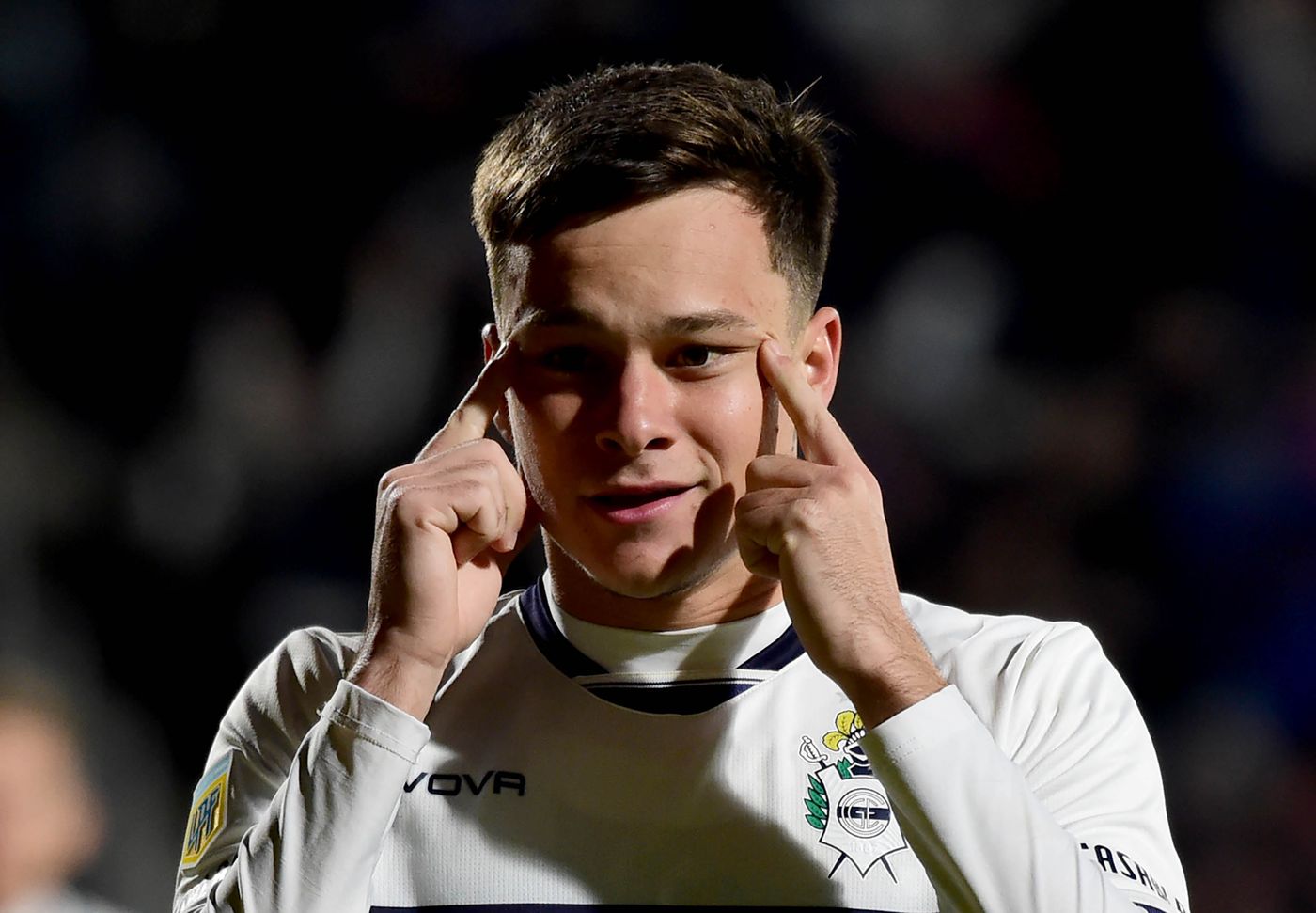 Gimnasia Banfield Abaldo festejo gol.JPG