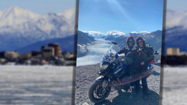 el sueno de tocar alaska: la historia de la travesia en moto de un matrimonio platense