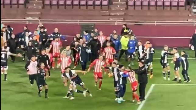 el video de la batalla campal entre gimnasia y barracas central