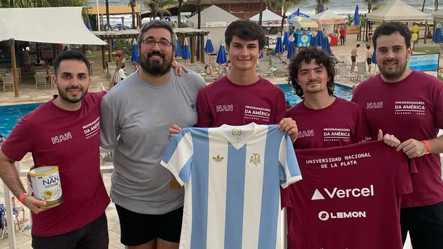 un equipo de la unlp viajo a azerbaiyan para competir en el prestigioso mundial de programadores