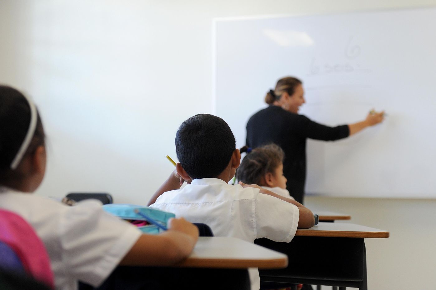 El gobierno propuso una suba del 3% que los gremios docentes rechazaron El gobierno propuso una suba del 3% que los gremios docentes rechazaron
